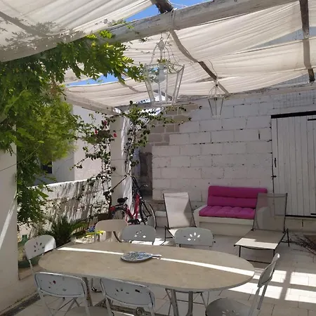 La Presuntuosa Apartment Maruggio